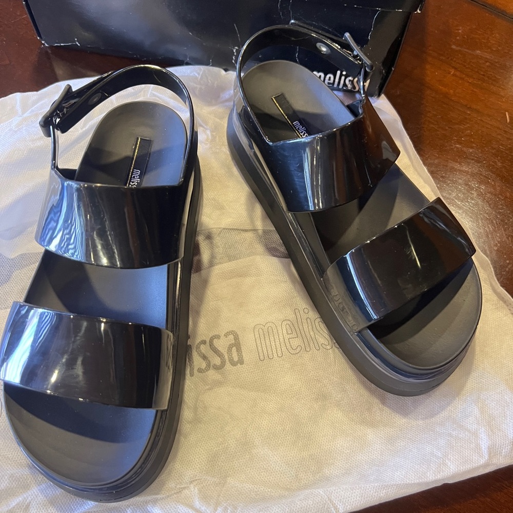 MelFlex Melissa Sandals size 6 with dust bag and box
